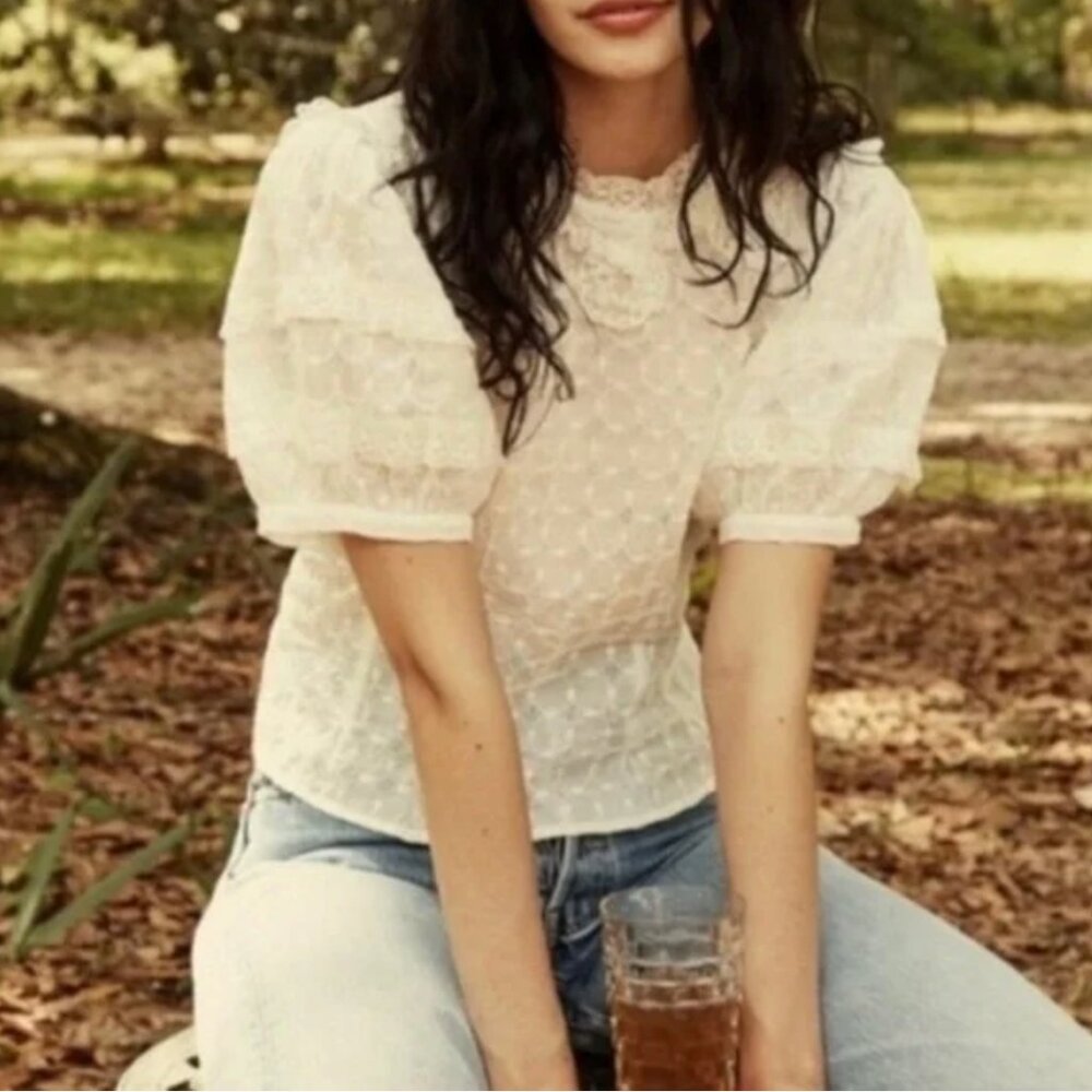 Doen edie eyelet top